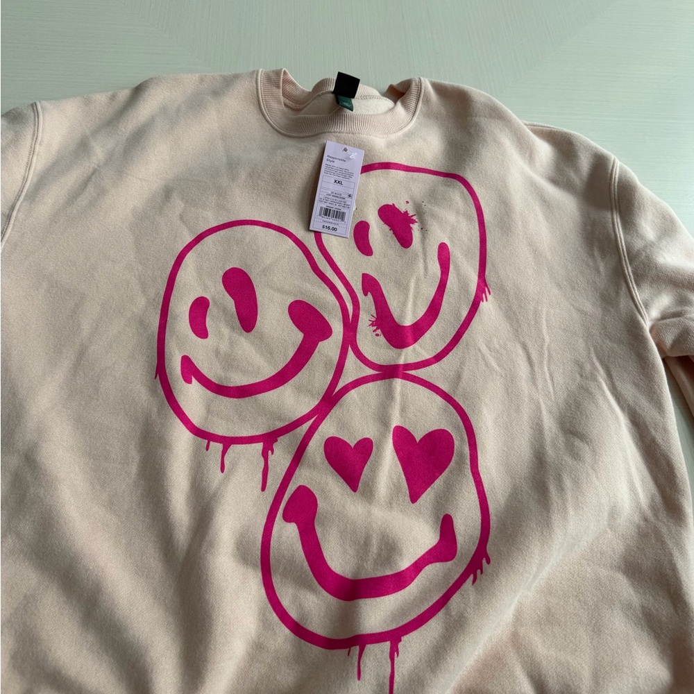 wild fable Cream Sweatshirt with Hot Pink Smiley Graphic